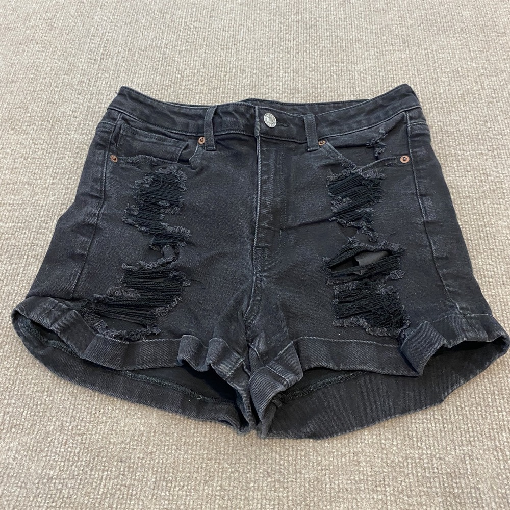 American Eagle Shorts Womens 6 Black Mom Short High Rise Distressed Denim